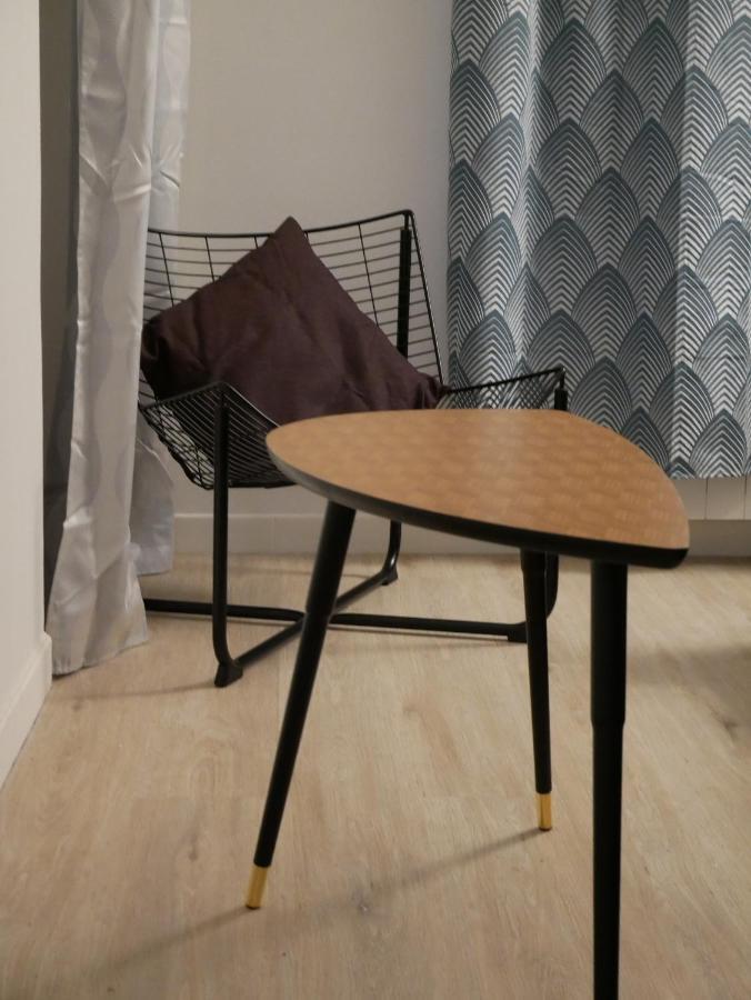 Modern 1 Bedroom Apartment Near The Metro. 이브리쉬르센 외부 사진