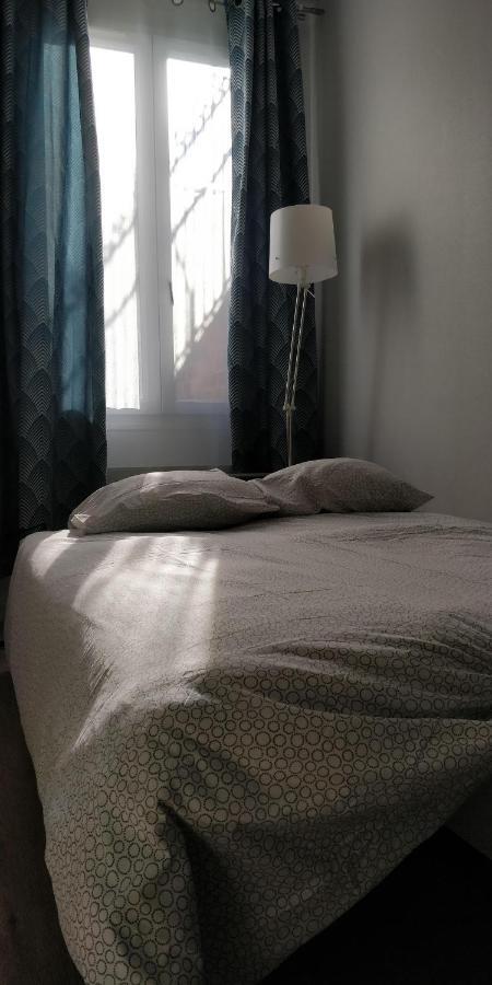 Modern 1 Bedroom Apartment Near The Metro. 이브리쉬르센 외부 사진