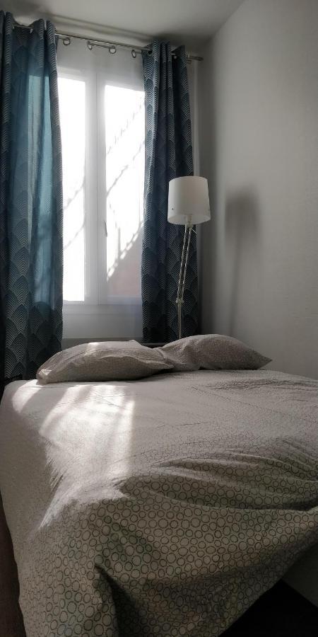 Modern 1 Bedroom Apartment Near The Metro. 이브리쉬르센 외부 사진