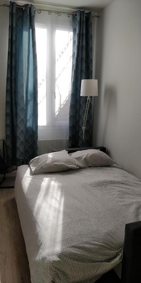 Modern 1 Bedroom Apartment Near The Metro. 이브리쉬르센 외부 사진