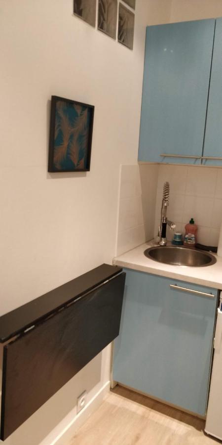 Modern 1 Bedroom Apartment Near The Metro. 이브리쉬르센 외부 사진