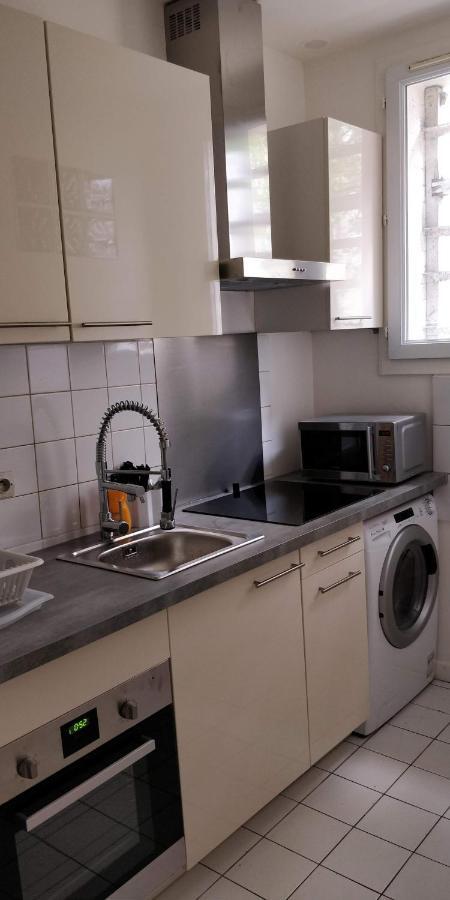 Modern 1 Bedroom Apartment Near The Metro. 이브리쉬르센 외부 사진