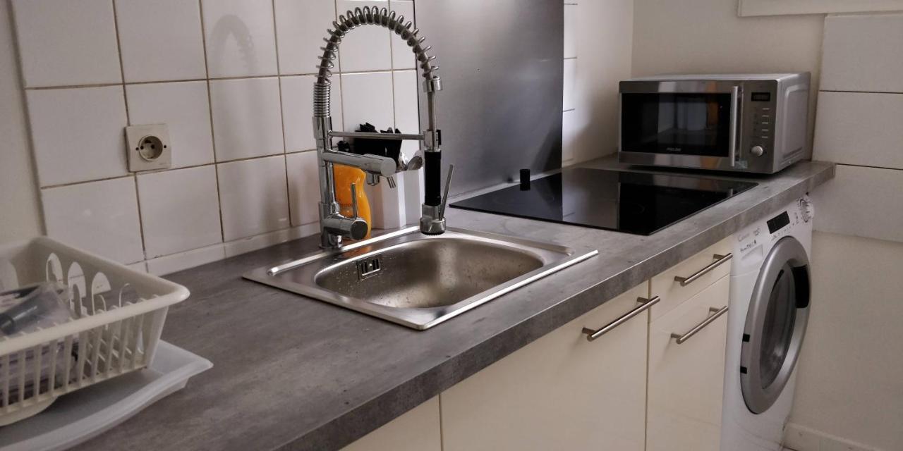 Modern 1 Bedroom Apartment Near The Metro. 이브리쉬르센 외부 사진