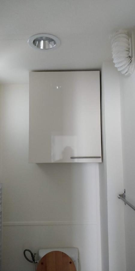 Modern 1 Bedroom Apartment Near The Metro. 이브리쉬르센 외부 사진
